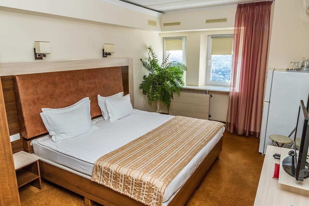 7 Sky Hotel Klinicheskaya Street Kiev Luaran gambar
