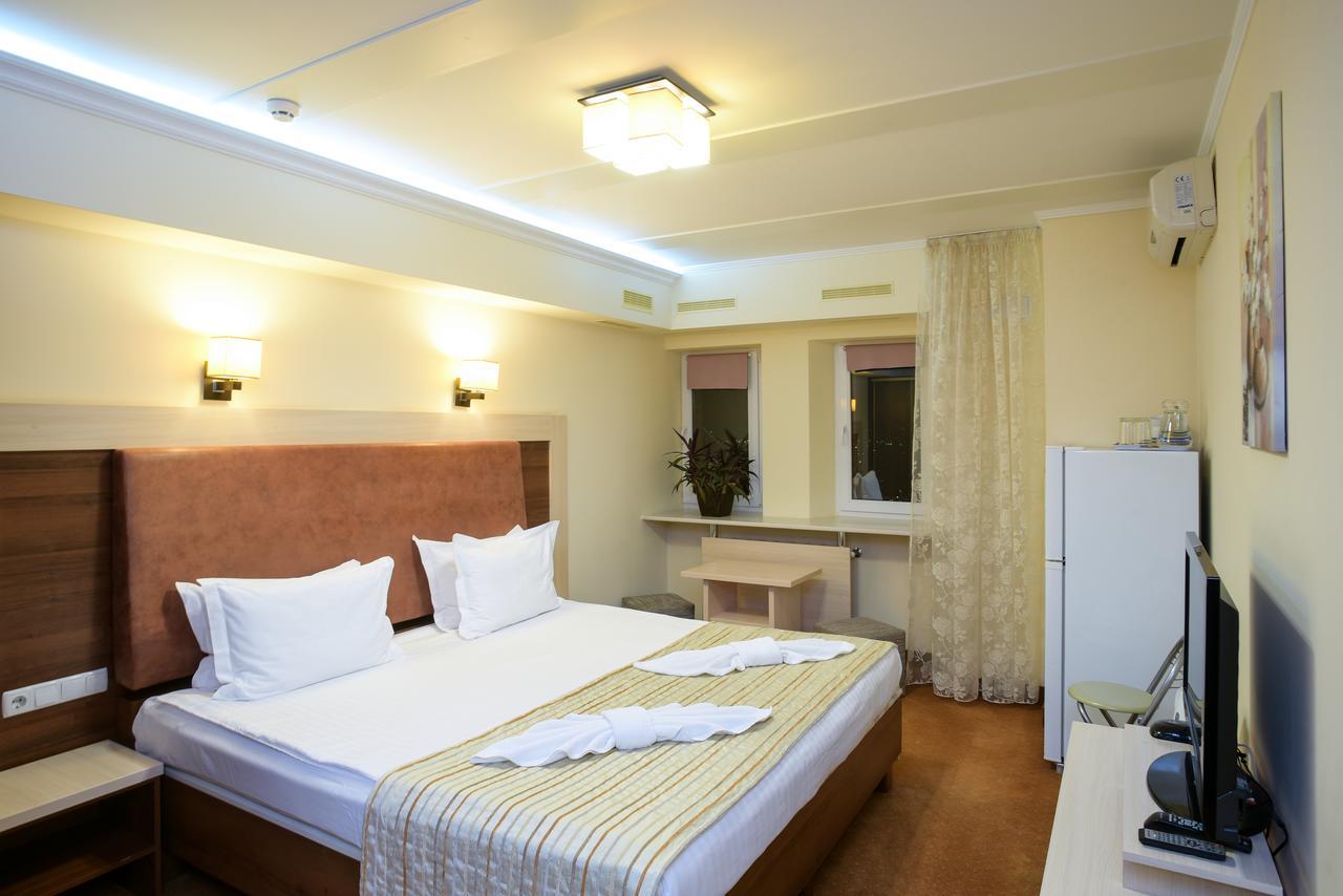 7 Sky Hotel Klinicheskaya Street Kiev Luaran gambar