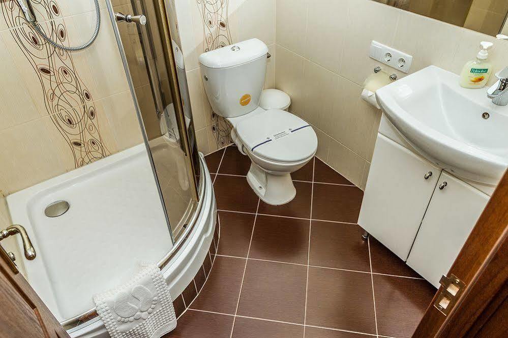7 Sky Hotel Klinicheskaya Street Kiev Luaran gambar