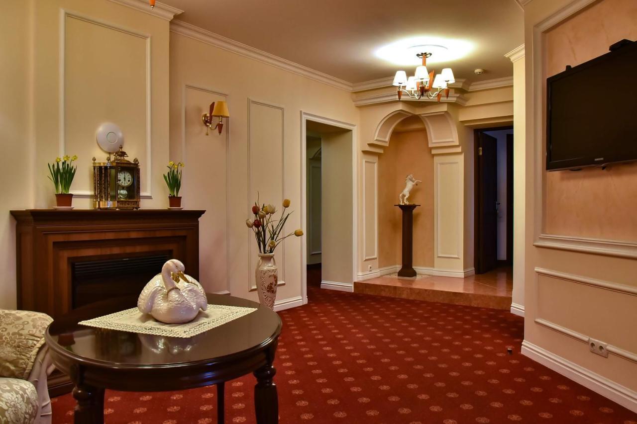 7 Sky Hotel Klinicheskaya Street Kiev Luaran gambar